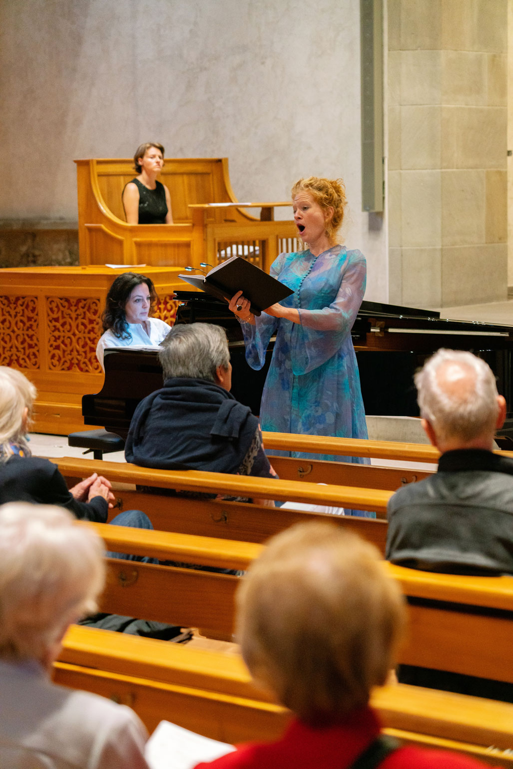 Susannah Haberfeld interpretiert am ersten Festivaltag Lieder von Martha von Castelberg.