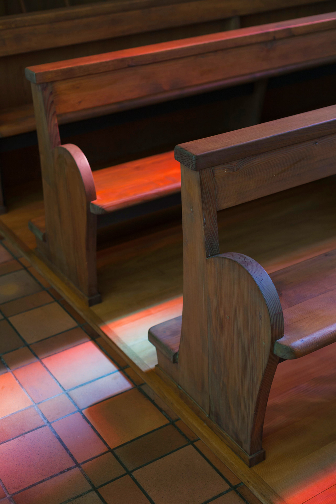 Die Kirche St. Martin in Zürich, fotografiert von Susanne Stauss, Sommer 2022.